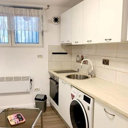 Central Studio Flat Bucureşti Eksteriør bilde